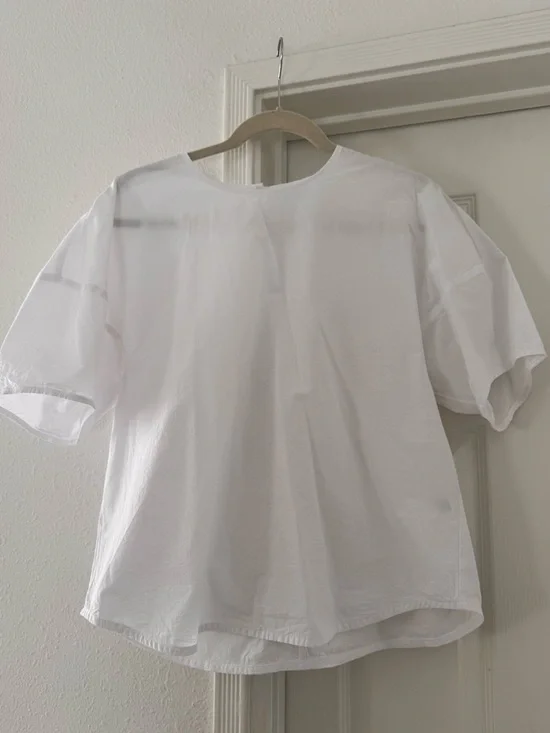 Muji Women’s Modern White Short-Sleeve Minimal Blouse/Tee - Picture 1 of 4